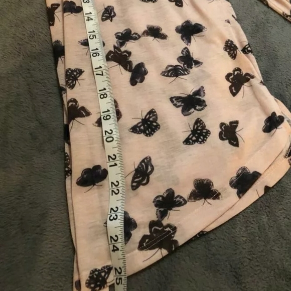 H&M V neck with buttons Women Sz S Shirt Long Sleeve Butterfly Pattern - Picture 7 of 7